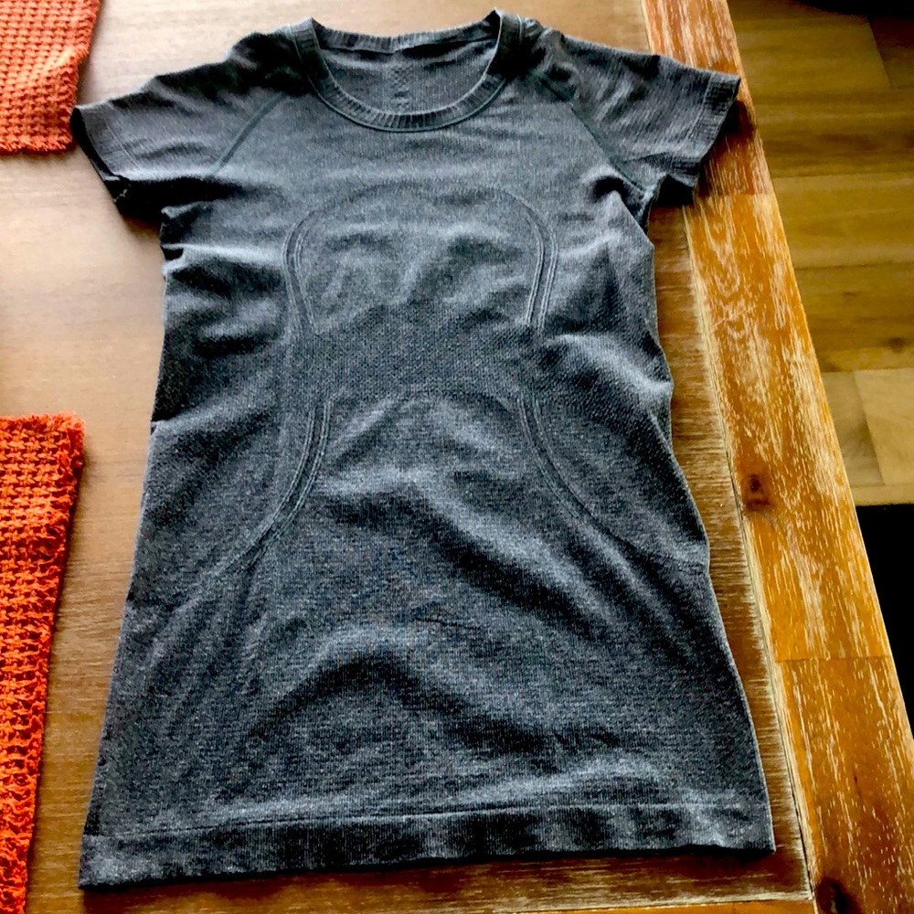 Womens Lululemon Shirt